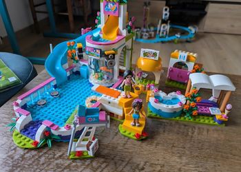 Lego - la piscine d'heartlake city