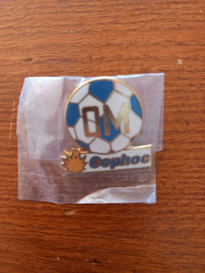 Pin's OM - photo numéro 2