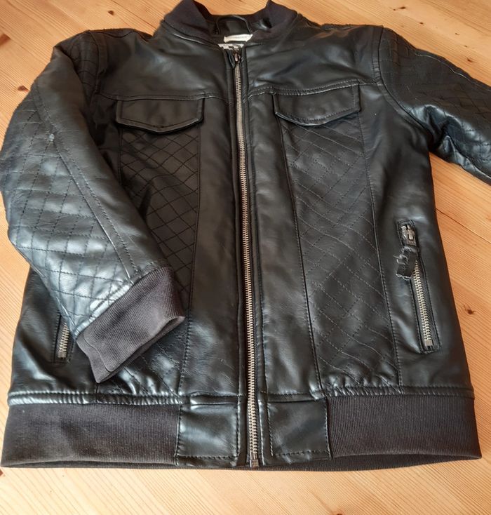 Blouson noir 10 ans - photo numéro 2