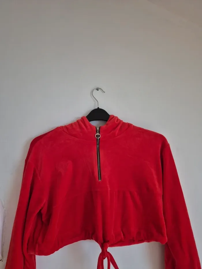 Pull rouge