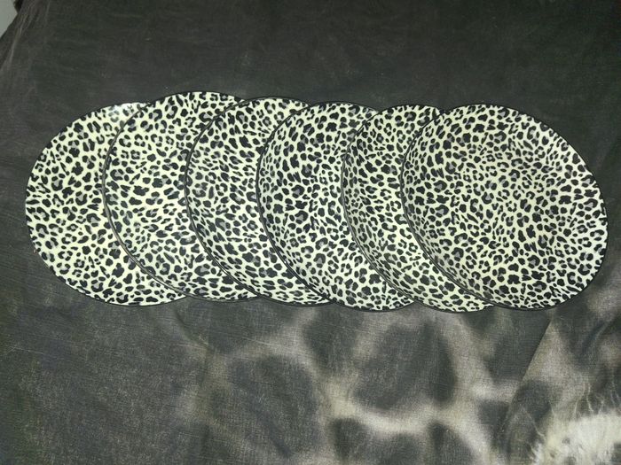 Lot 6 assiettes à desserts léopard - photo numéro 3