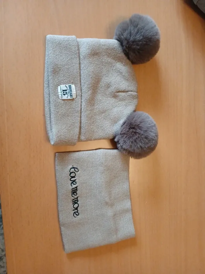 Bonnet et tour de cou bebe