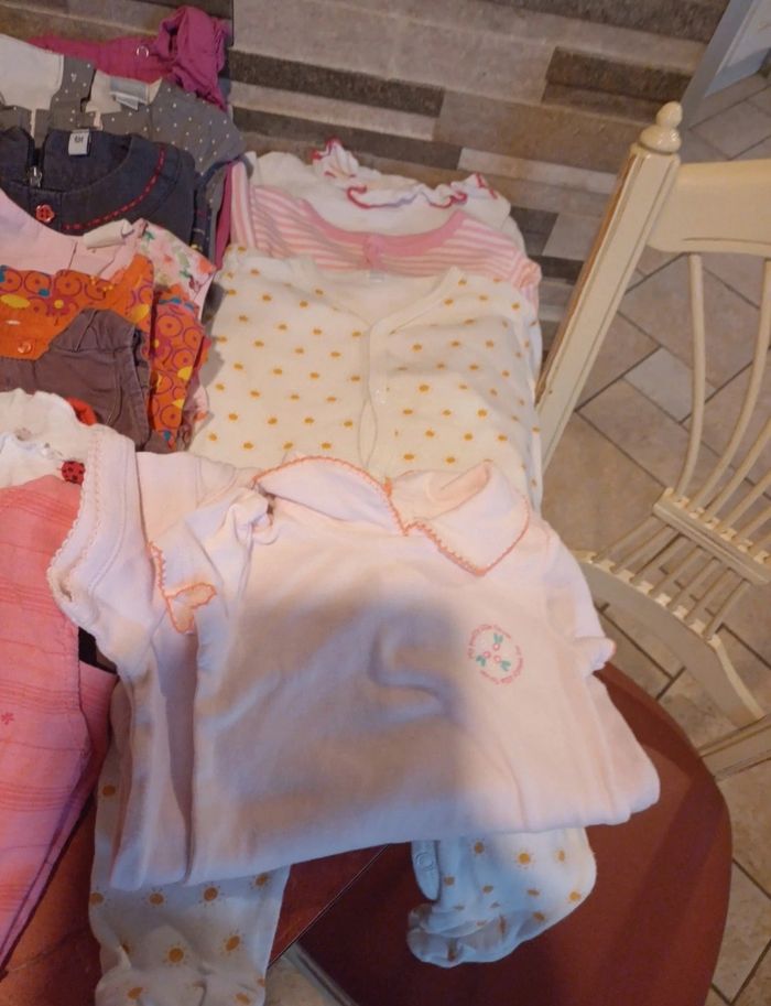 Lot de vêtements fille taille 6 mois été - photo numéro 2