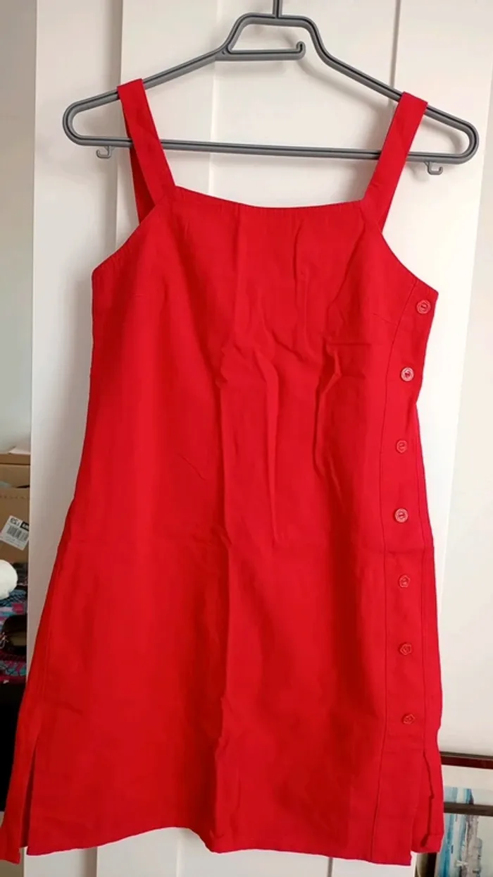Robe rouge d'été
