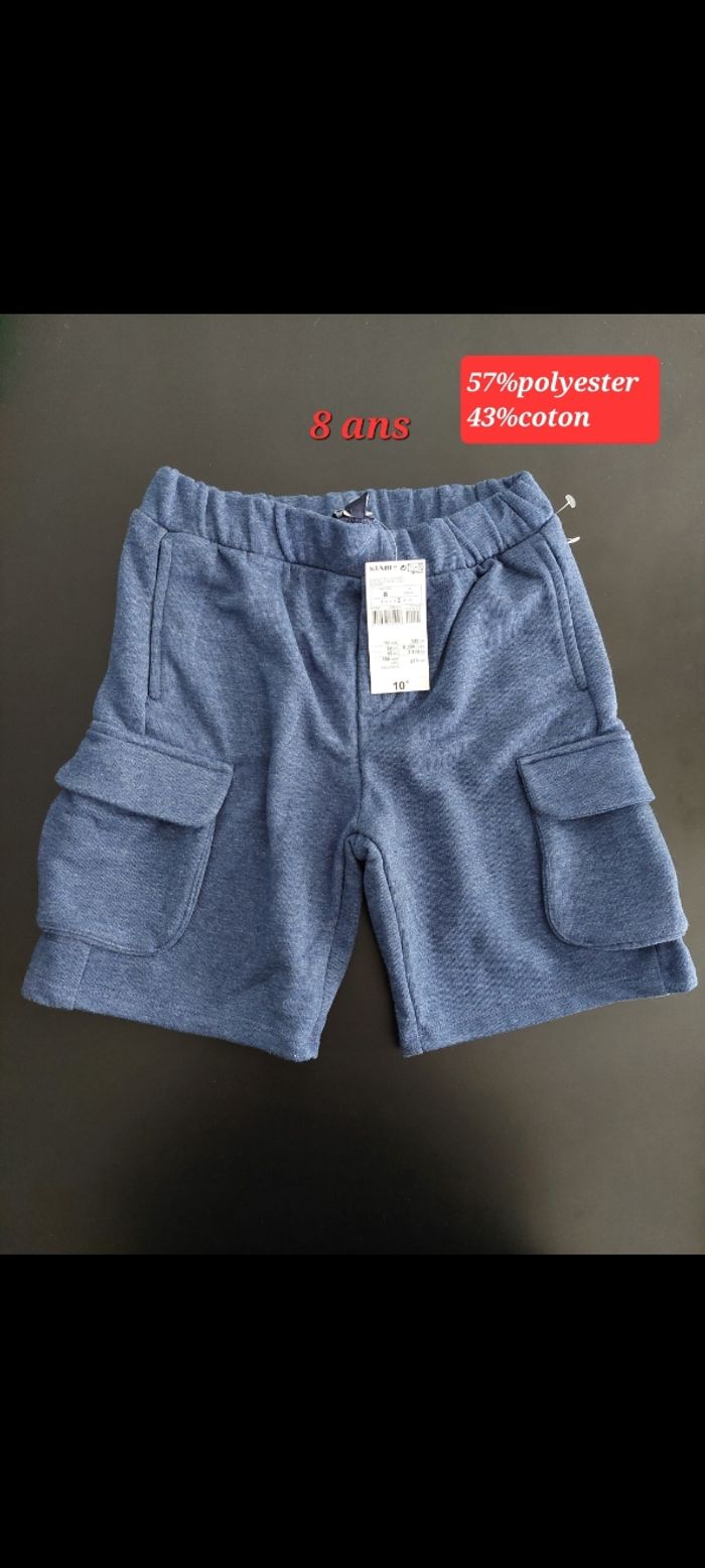 Short bleu marine garçon 8ans