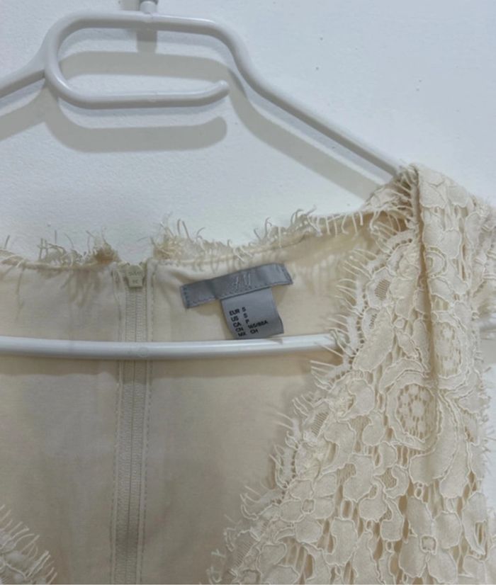 Robe en Dentelles Neuve taille S Crème - photo numéro 4