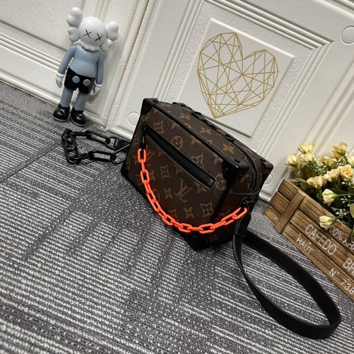Louis Vuitton  Mini Soft Trunk M44735 - photo numéro 2