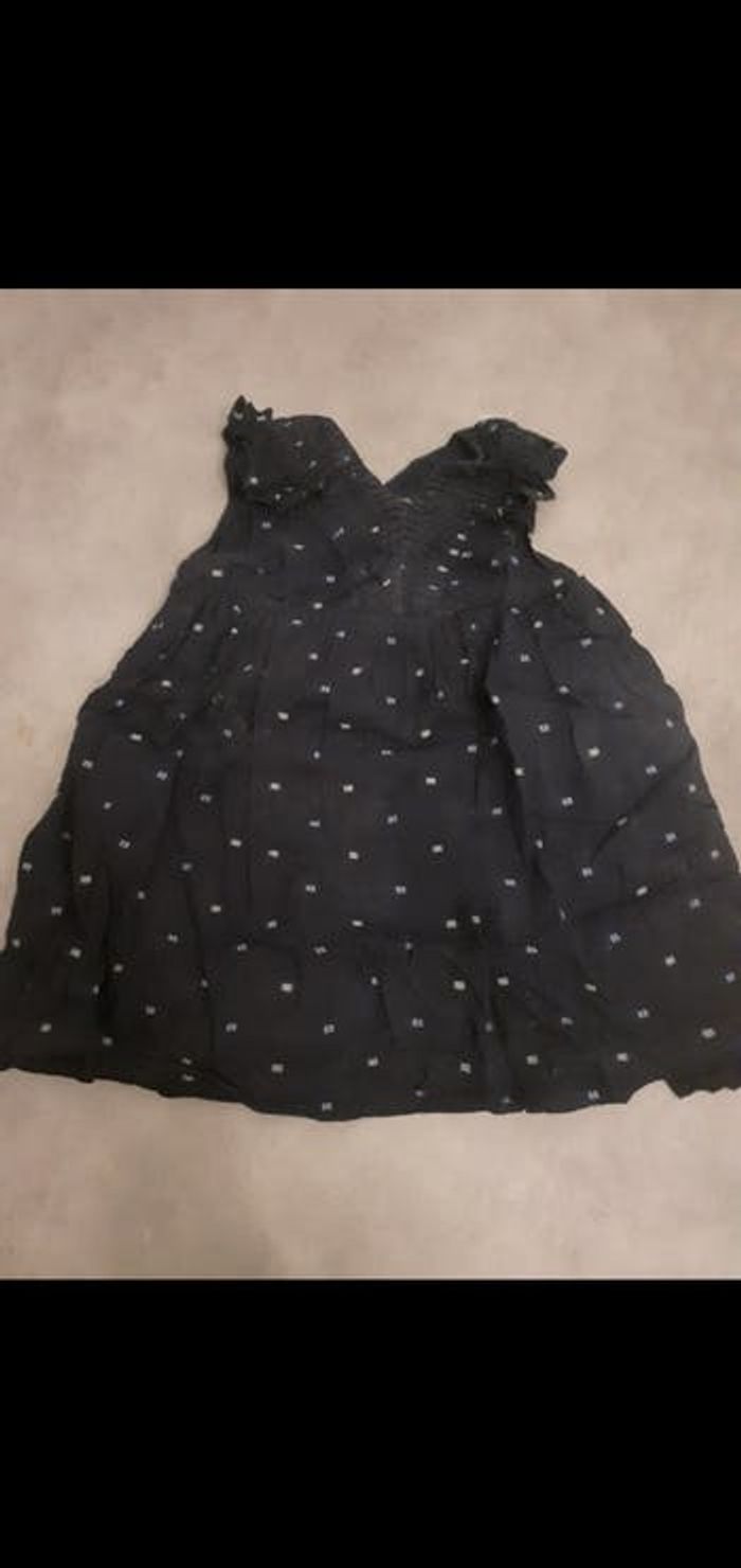 Robe Tommy Hilfiger taille 24 mois