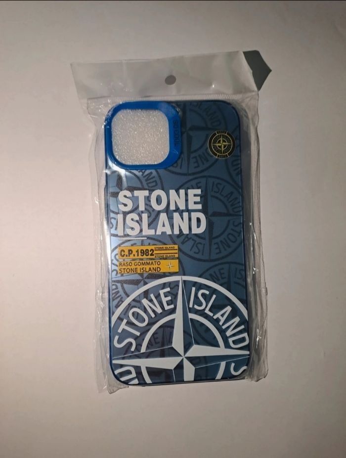 Coque stone islande iphone 13