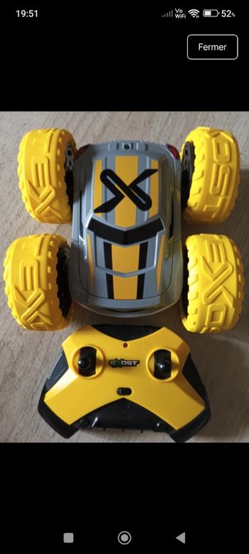 Voiture radiocommandée 360