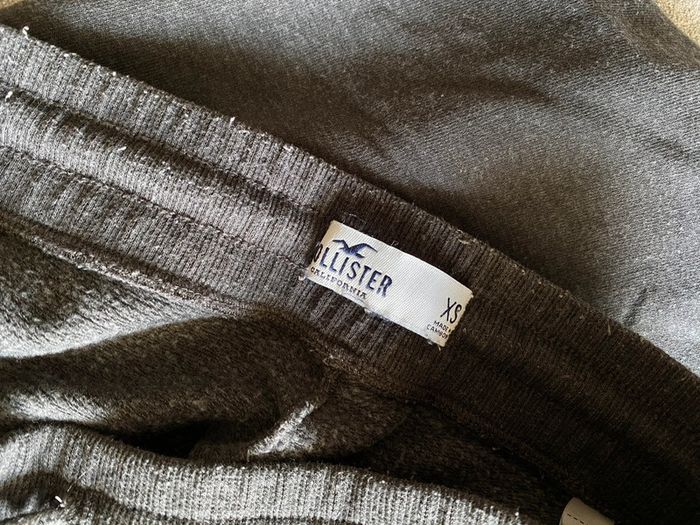 Bas de survêtement gris foncé Hollister taille XS - photo numéro 6