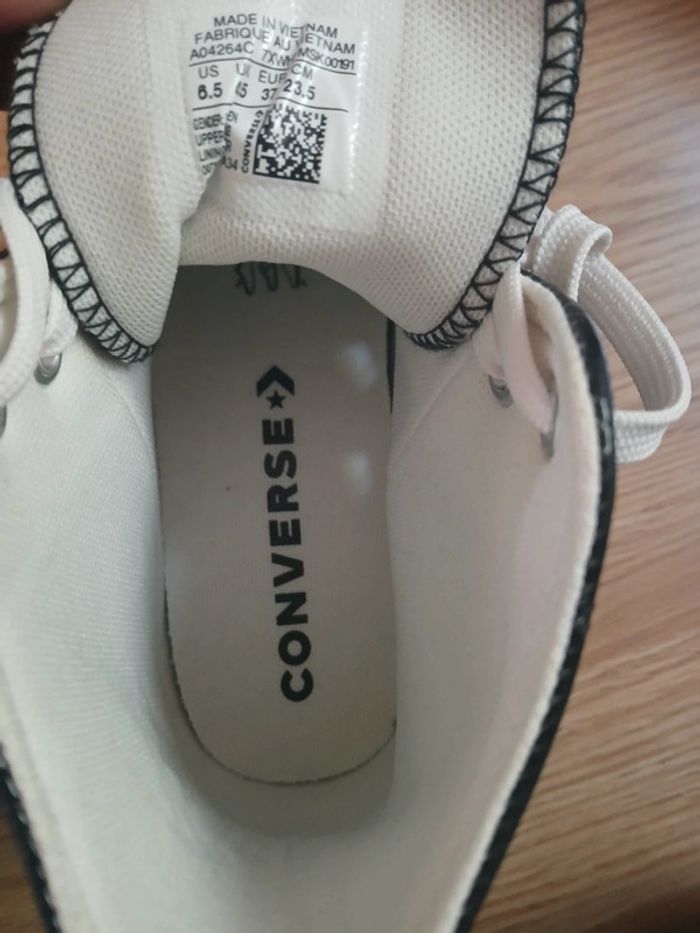 Converses cuir noires imprimé croco neuves - photo numéro 4