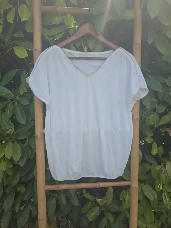 Tee shirt blanc et doré