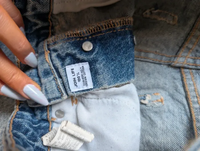 Short en jean bleu ciel destroy taille haute moderne tendance Zara taille 36 - photo numéro 4
