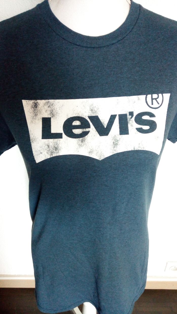 Tee-shirt bleu - photo numéro 3