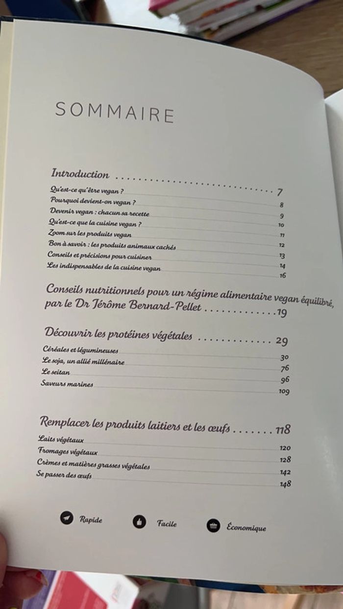 Livre VEGAN de Marie Laforet - photo numéro 2