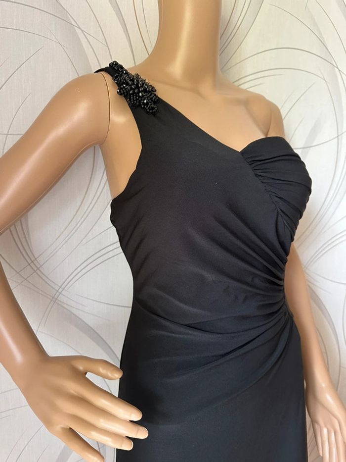 Jolie robe noire - photo numéro 6