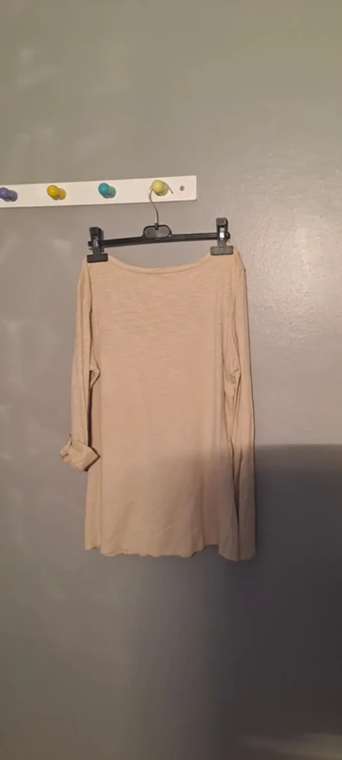 T Shirt manches longues beige - Marque Pimkie -Taille 42 - Bon état. - photo numéro 13