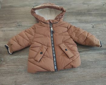 Doudoune C&A taille 6 mois