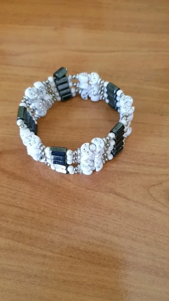Collier/bracelet aimanté - photo numéro 2