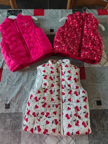 Lot de 3 doudounes sans manches filles