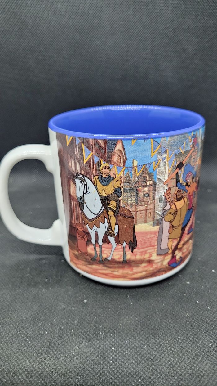 Mug scène Le bossu de Notre-Dame  - Disney classic - photo numéro 3