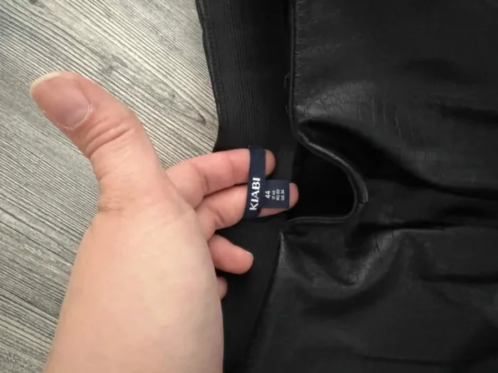 Pantalon élastique a la taille effet crocodile - photo numéro 3