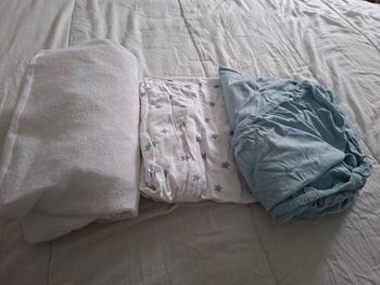 Lot de 2 draps housse et une alèse 60×120cm