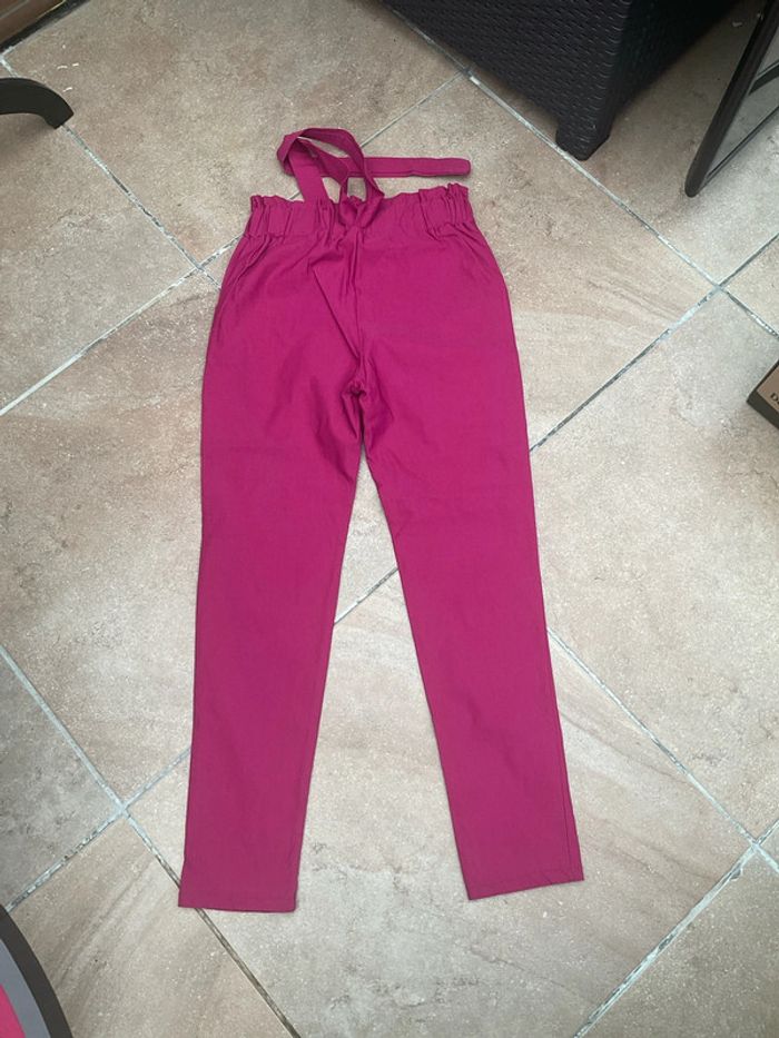 Pantalon slim violine neuf T36/38 (n°57) - photo numéro 2