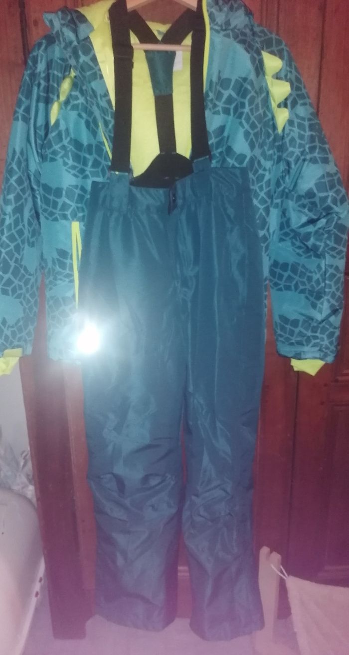 Ensemble doudoune, salopette de ski et gants enfant mixte 12 ans - photo numéro 5