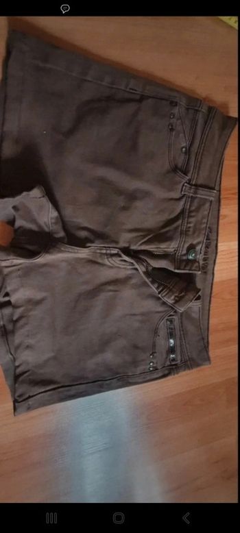 Short en jeans marron