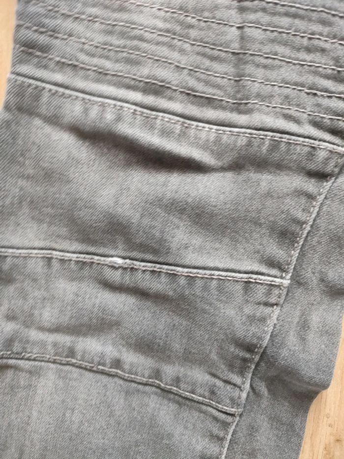 Jean slim 10ans - photo numéro 3