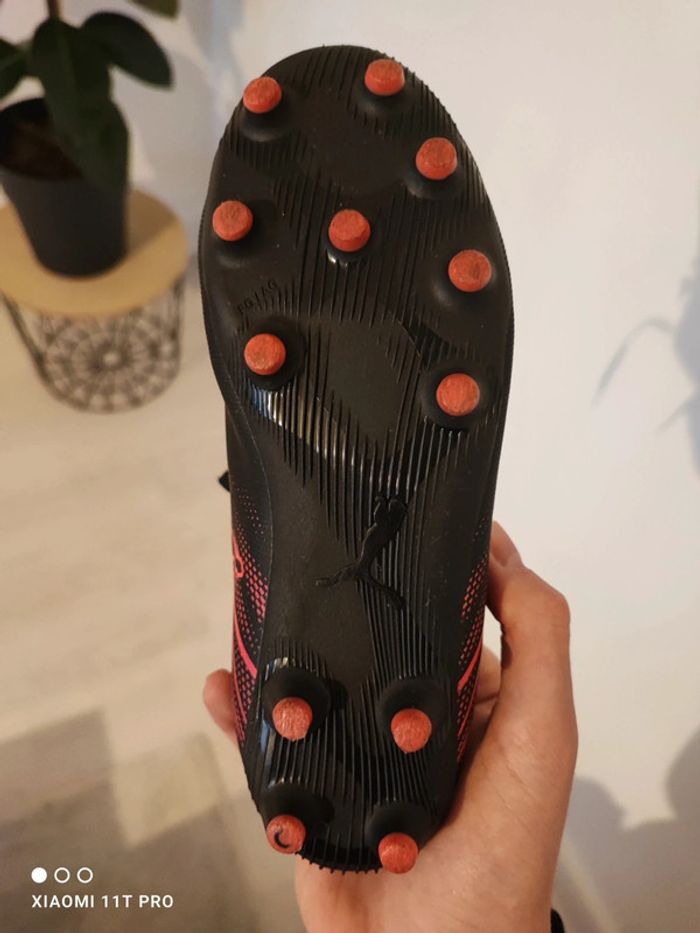 Crampon de foot Puma Taille 33 Noir et Rose - photo numéro 7
