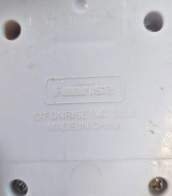 Voiture de course Disney Mickey Mouse MK-Racing Funrise 2006 - photo numéro 5