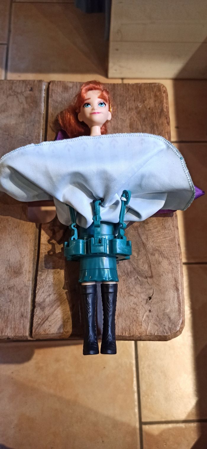 Poupée Anna - avec robes interchangeables - photo numéro 4