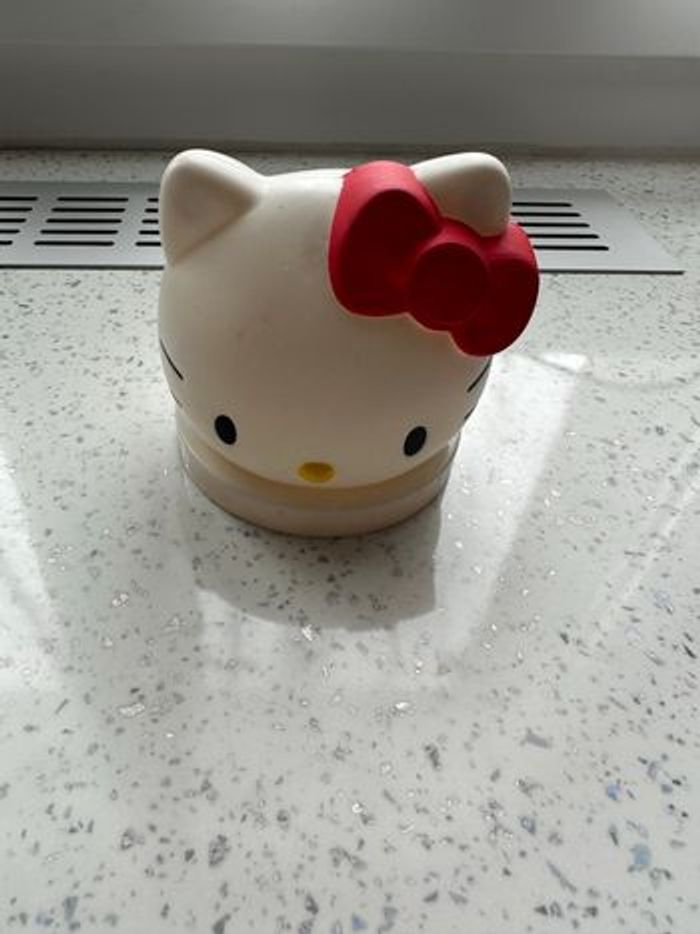 Hello Kitty - photo numéro 2