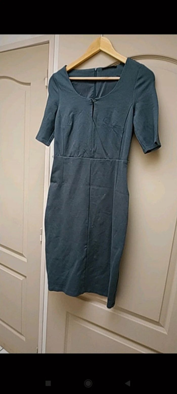 Jolie robe esprit taille 38