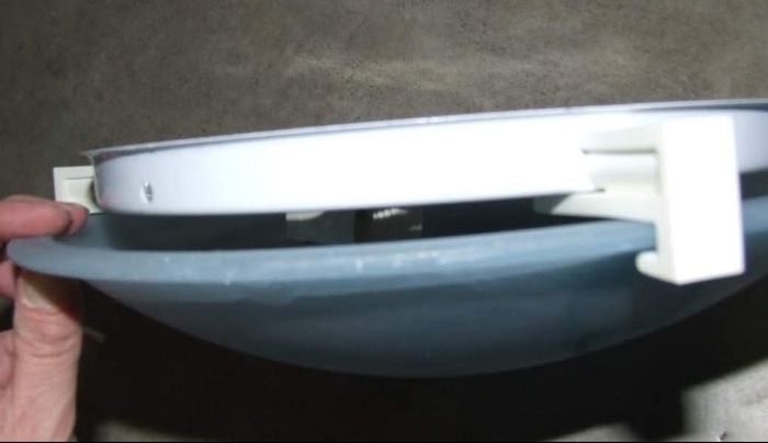 Plafonnier rond en verre bleu - photo numéro 3