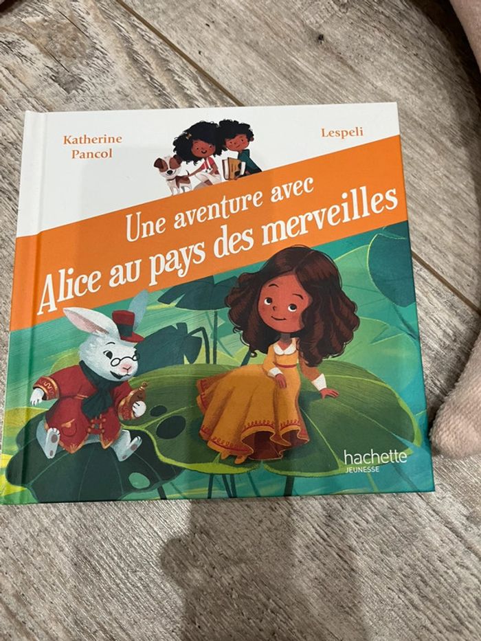 Livre McDo « Alice au pays des merveilles » - photo numéro 2