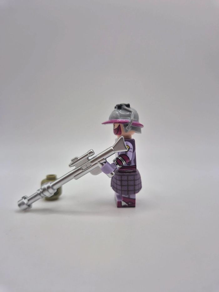 Figurine type lego custom Chasseur de prime Zam Wesell star wars - photo numéro 2