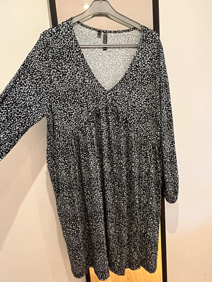 Robe manche à fleurs - photo numéro 2