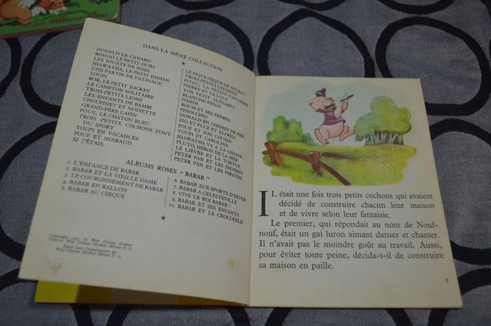 Livre Trois petits cochons Les albums roses - photo numéro 3