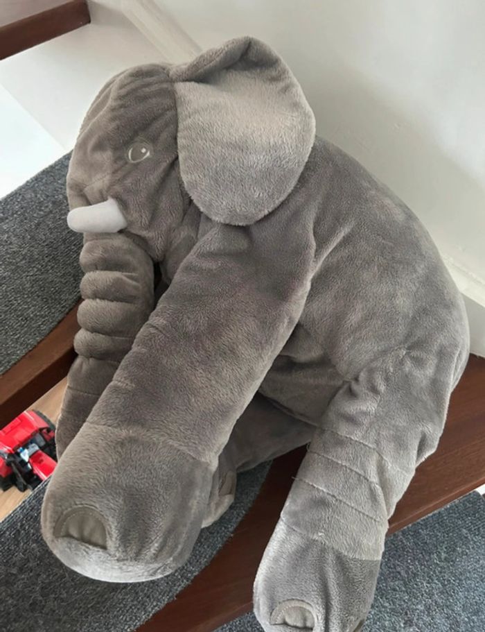 Peluche coussin bébé neuve