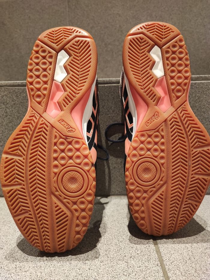 Basket Chaussures de volleyball, badminton pour femmes ASICS Gel-Rocket 9 pointure 40 - photo numéro 4