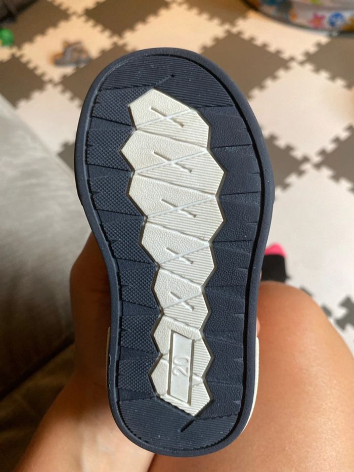 Chaussure montante bébé - photo numéro 2
