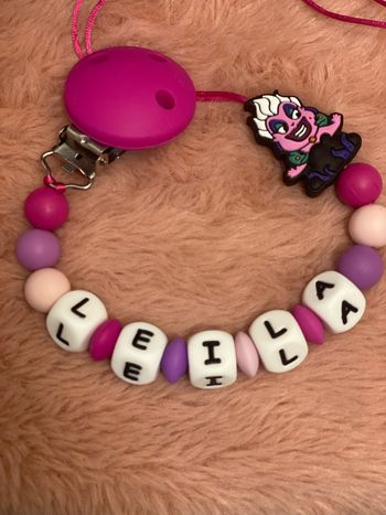 Attache tétine personnalisée Ursula