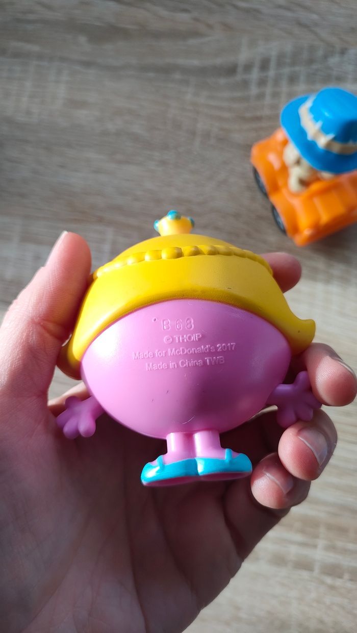 Figurine madame princesse mcdonalds. - photo numéro 2