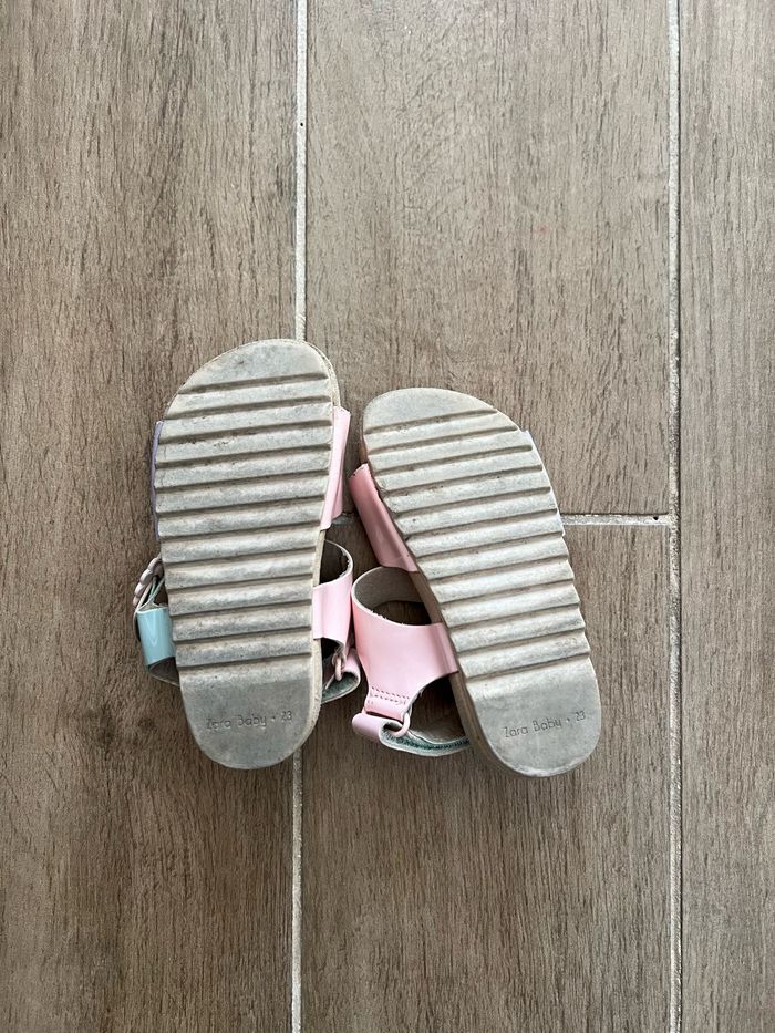 Jolies sandales Zara bébé fille taille 23 - photo numéro 5