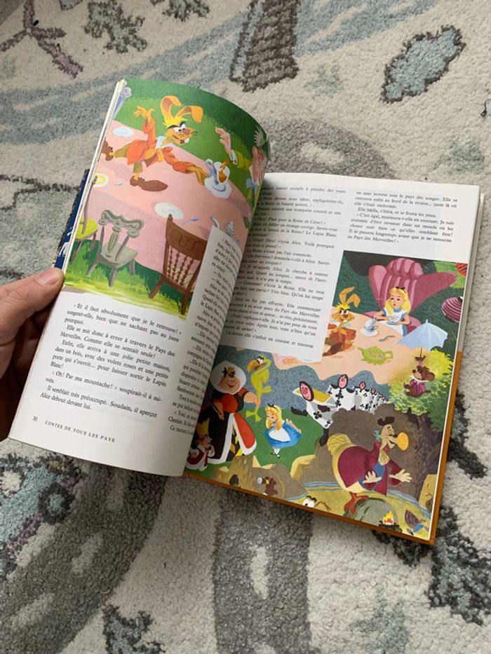 Le Monde Enchantée de Walt Disney - Contes De Tous les Pays - photo numéro 3