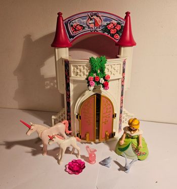 Donjon de la Licorne transportable Playmobil 4777